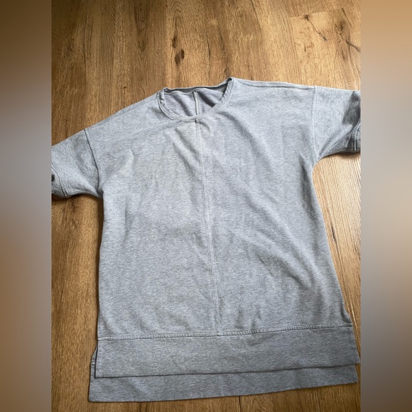 Lululemon Cut Above Tee Side Slit Terry Cloth Short Sleeve Sweatshirt Gray - Picture 3 of 6